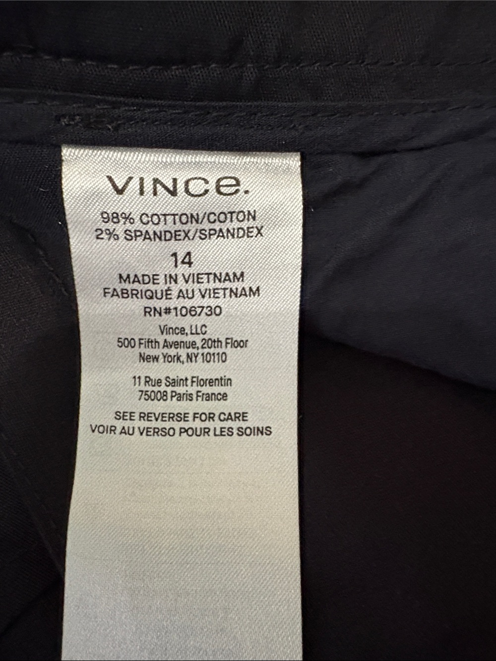 Vince Navy Blue Bermuda Shorts for Women - Picture 4 of 7